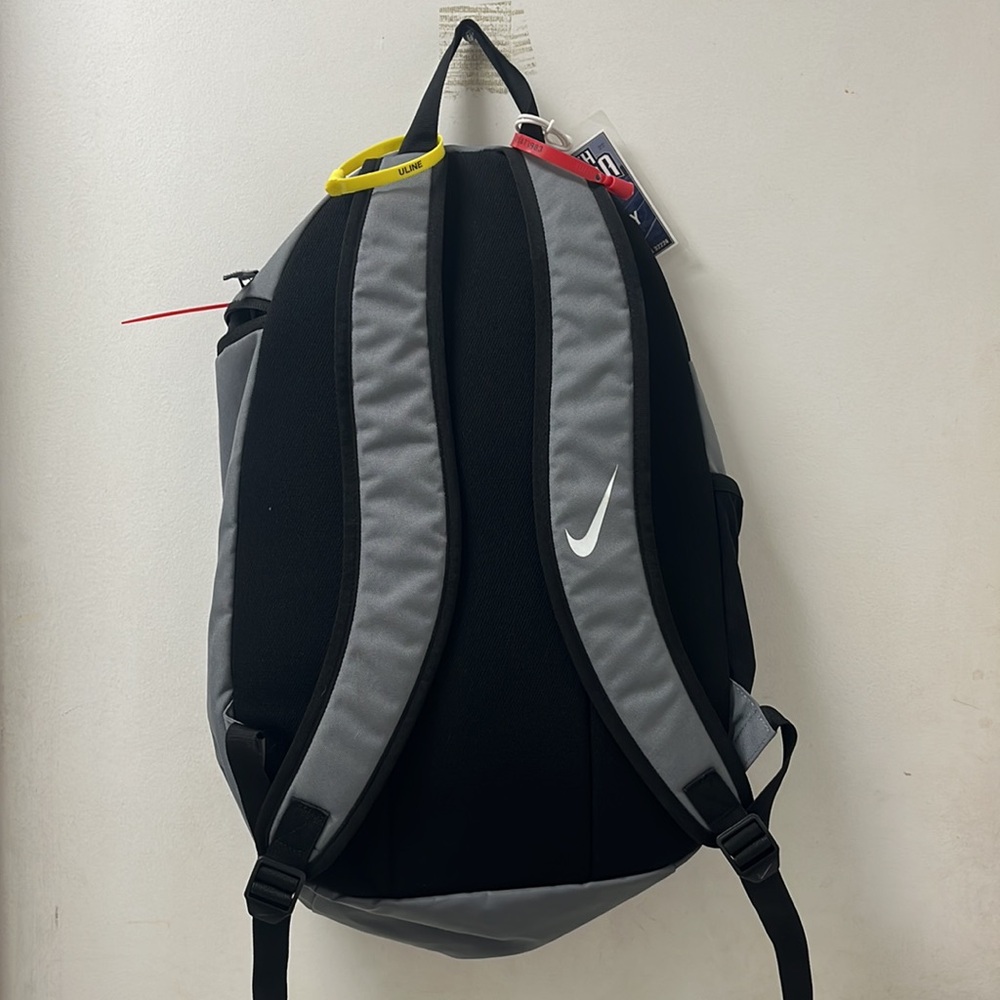 Nike back pack - Picture 2 of 2